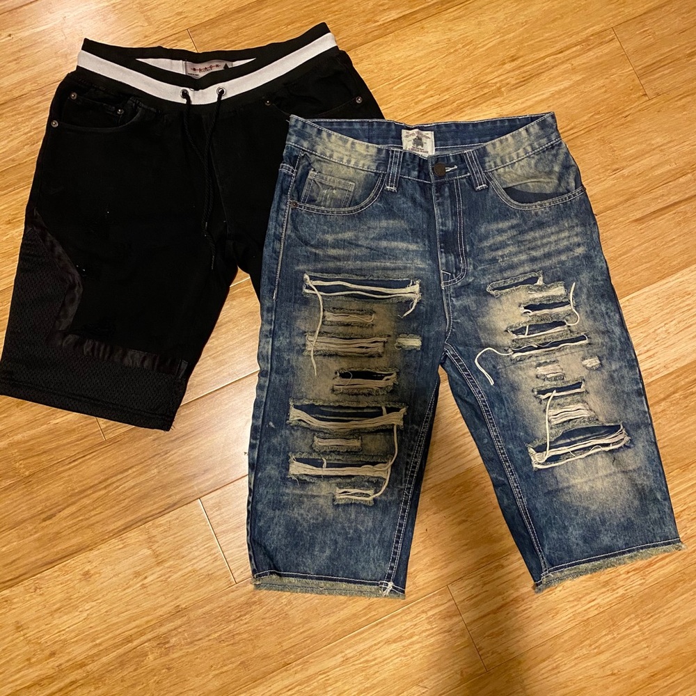 Black pyramid shorts